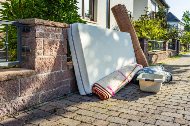 Best Junk Hauling Services  in Vista Santa Rosa, CA